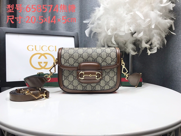 激安グッチバッグコピー正面デザイン